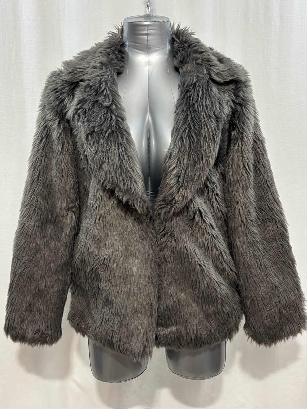 Forever 21 Charcoal Gray Fluffy Faux Fur Coat Cozy Small y2k night out party